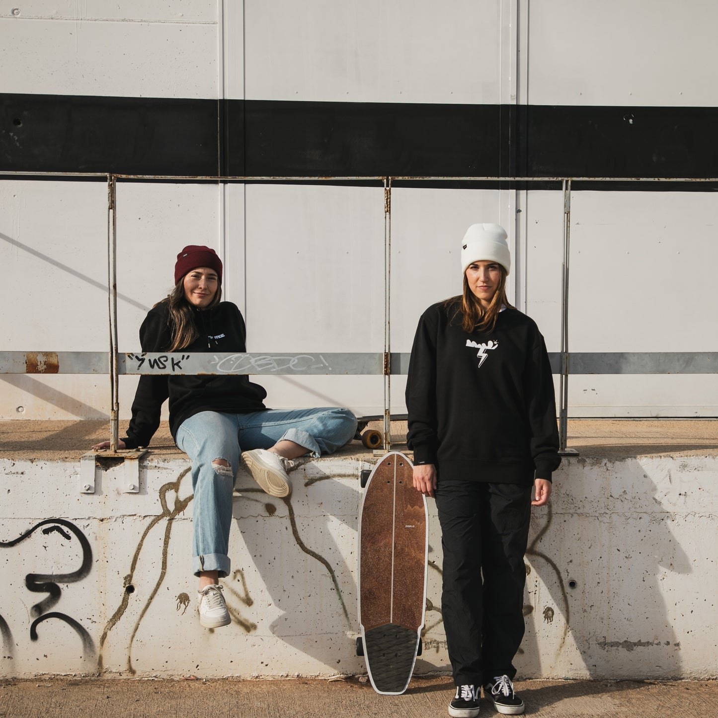 Sudadera sin capucha color negro. Modelo PRO RIDER